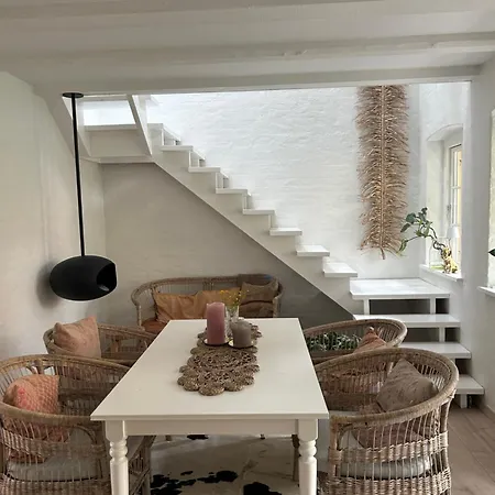 Vidunderligt Hus Med Gardhave - Midt I Centrum Brettevillesgade 16 A