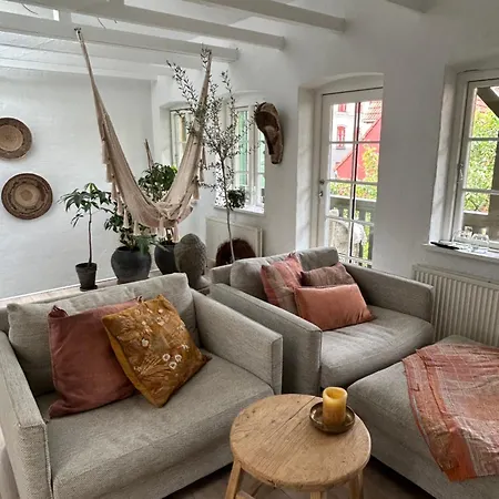 شقة Vidunderligt Hus Med Gardhave - Midt I Centrum Brettevillesgade 16 A آلبورغ