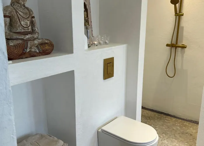 Vidunderligt Hus Med Gardhave - Midt I Centrum Brettevillesgade 16 A Ålborg